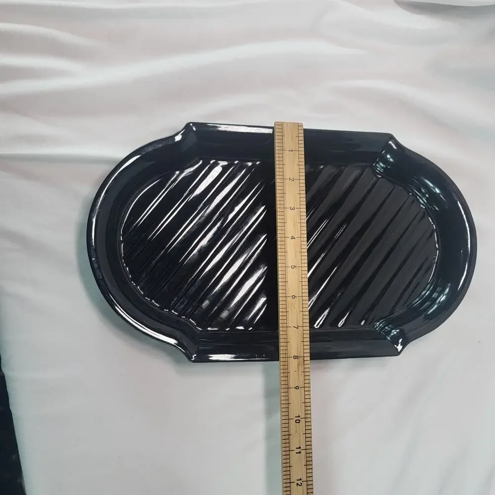 Mikasa Glossy Black Oval 13